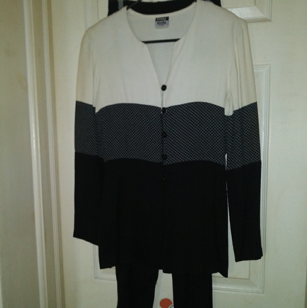 Pants Suit, size 6